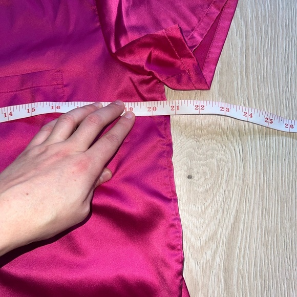 Satin Hot Pink Pajama Bridesmaid set short sleeve top and shorts Medium - Picture 9 of 12